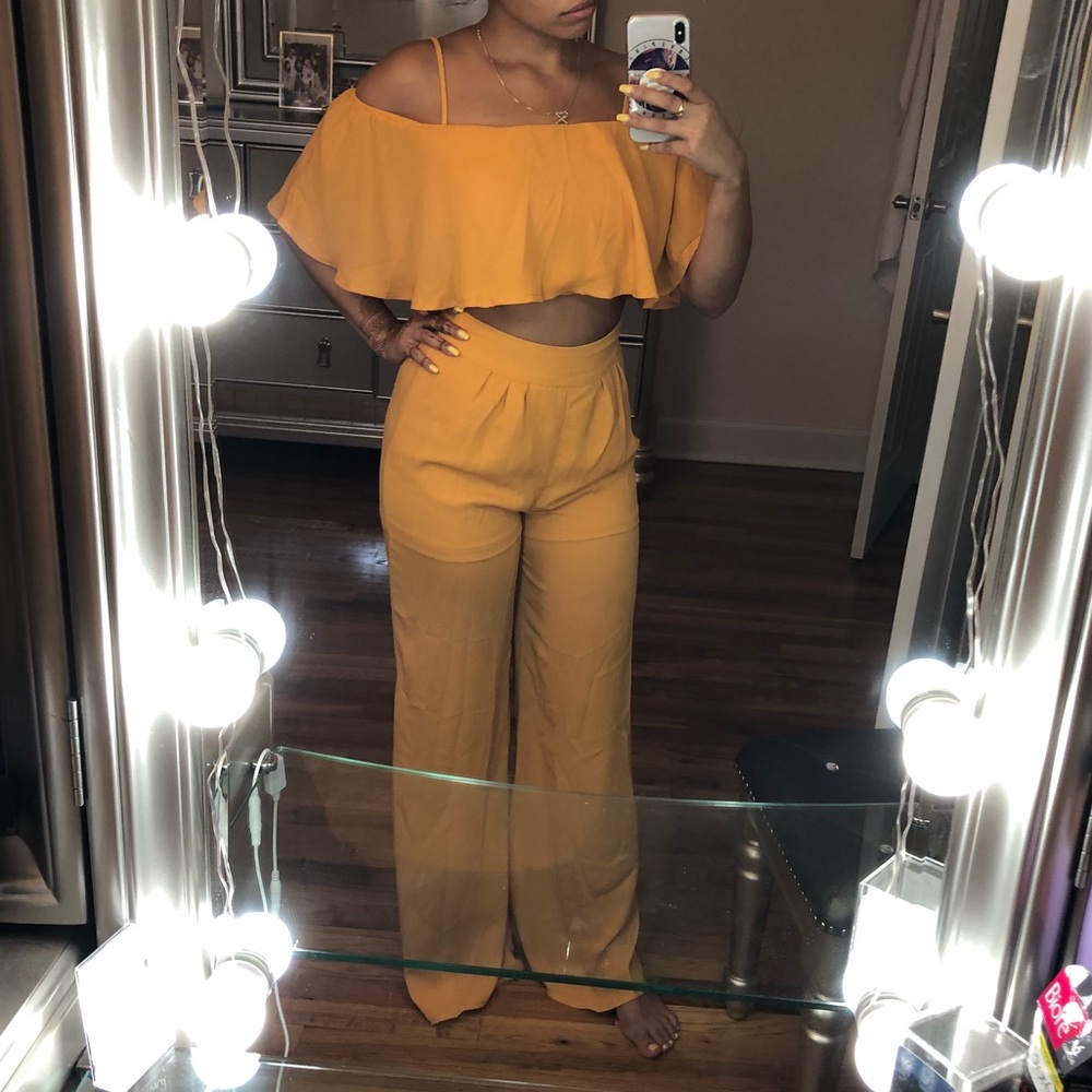 Two piece mustard/yellow/gold set